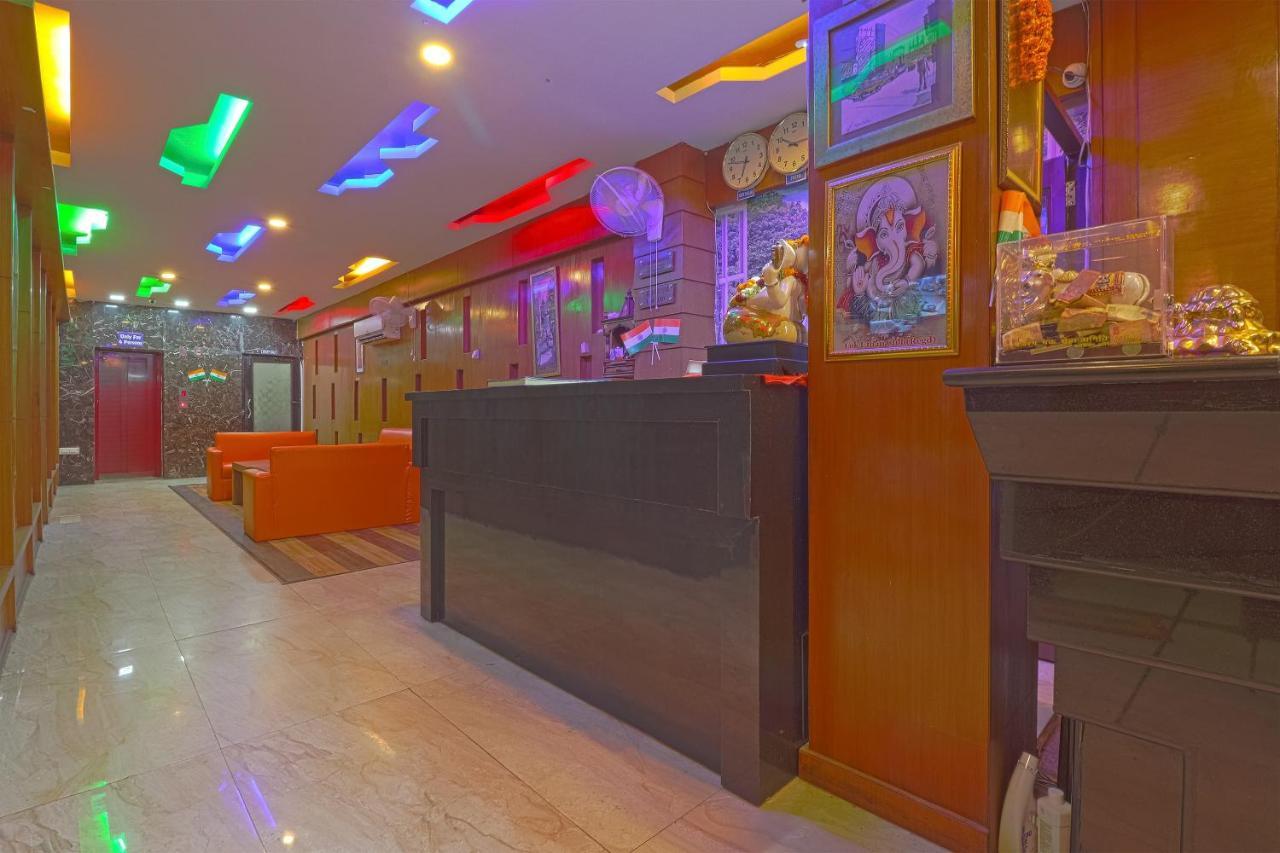 Oyo 834 Shree Balaji Hotel Faridabad Eksteriør billede