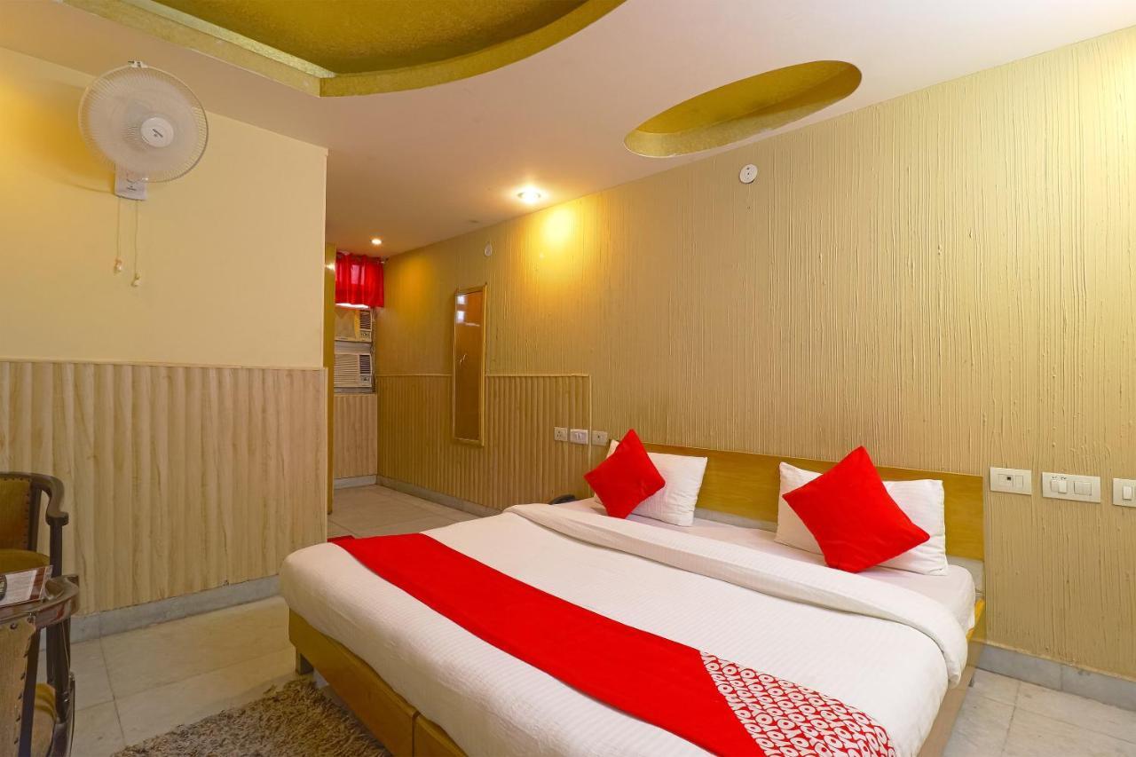 Oyo 834 Shree Balaji Hotel Faridabad Eksteriør billede