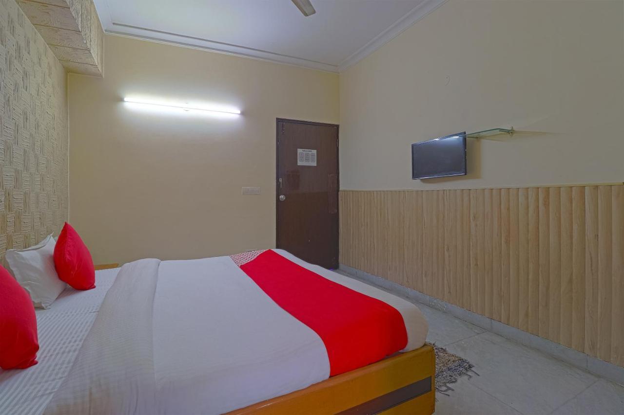 Oyo 834 Shree Balaji Hotel Faridabad Eksteriør billede