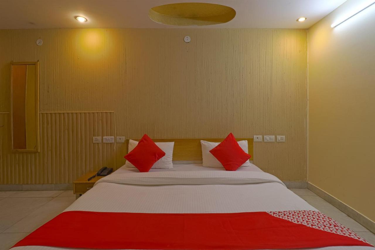 Oyo 834 Shree Balaji Hotel Faridabad Eksteriør billede